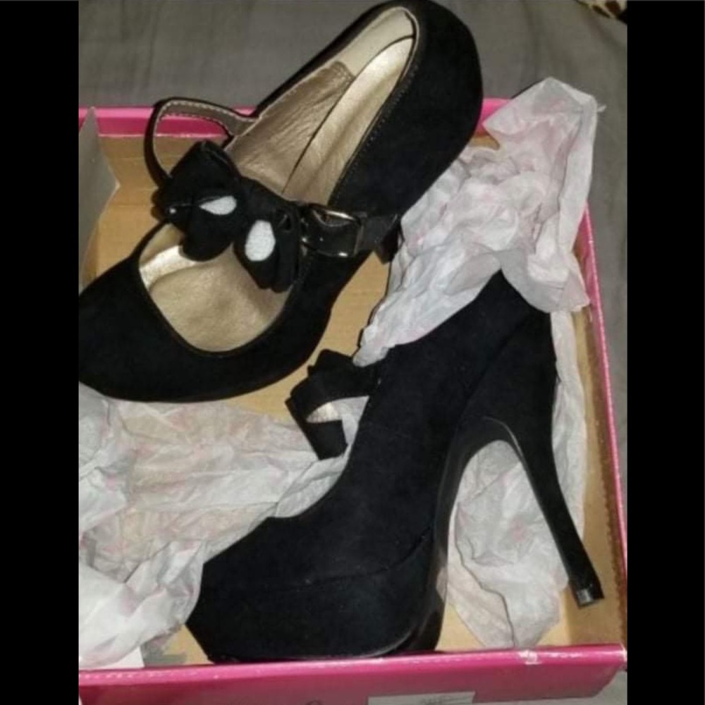 Black long suede heels